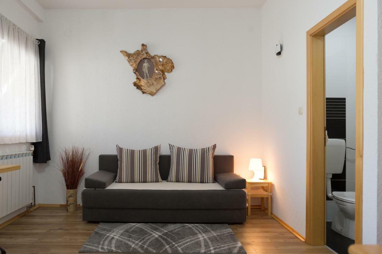 Studio Apartments Plitvice Lacus 科雷尼察 外观 照片